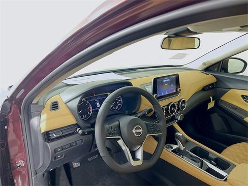New 2025 Nissan Sentra SV image 7