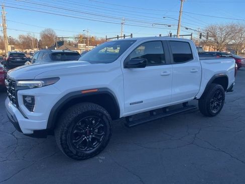 Used 2025 GMC Canyon Elevation w/ Convenience Package image 3