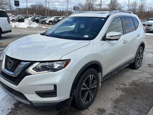 Used 2019 Nissan Rogue SV w/ Sun & Sound Touring Package image 1