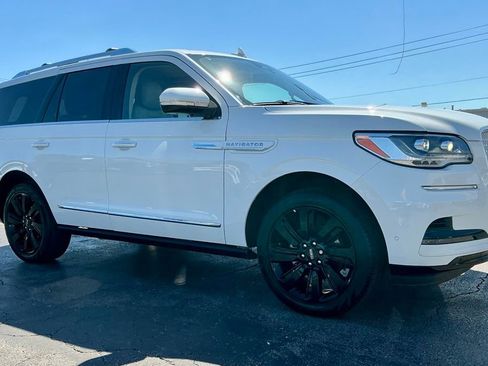Used 2024 Lincoln Navigator Reserve w/ Monochromatic Package AWD/4WD image 6