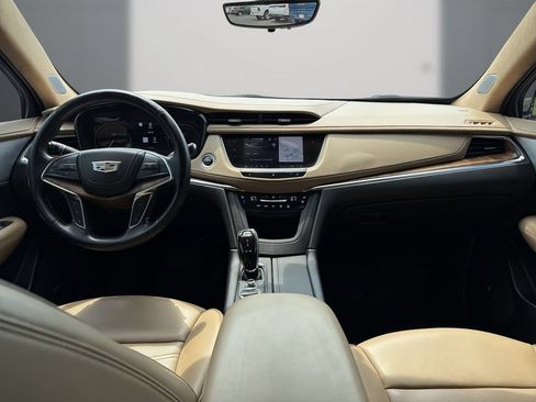 Used 2021 Cadillac XT5 Premium Luxury w/ Platinum Package FWD image 18