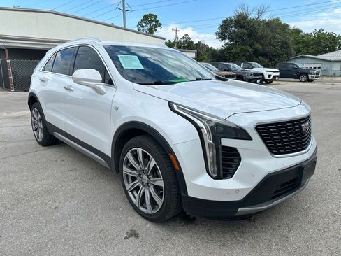 Used 2019 Cadillac XT4 Premium Luxury w/ Cold Weather Package FWD image 2