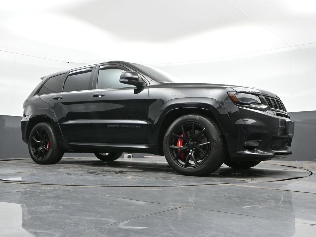 Used 2020 Jeep Grand Cherokee SRT w/ Trailer Tow Group IV AWD/4WD image 46