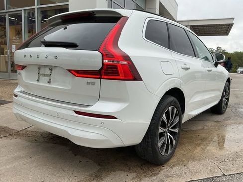 Certified 2023 Volvo XC60 B5 Core w/ Climate Package FWD image 7