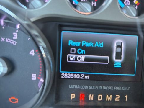 Used 2015 Ford F350 Lariat w/ Chrome Package image 19