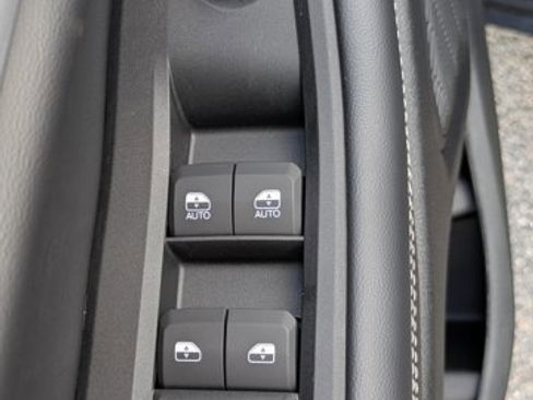 New 2025 Jeep Grand Cherokee L Limited w/ Luxury Tech Group II RWD image 20