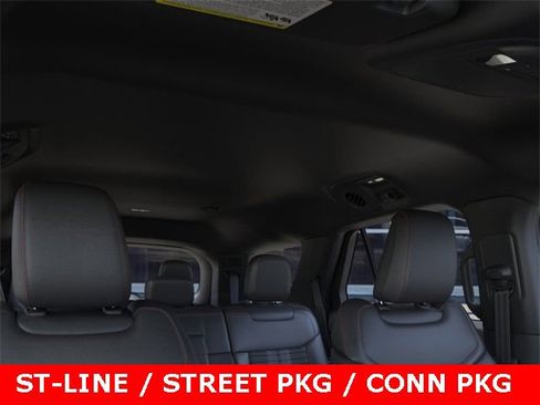 New 2026 Ford Explorer ST-Line w/ ST-Line Street Pack image 22