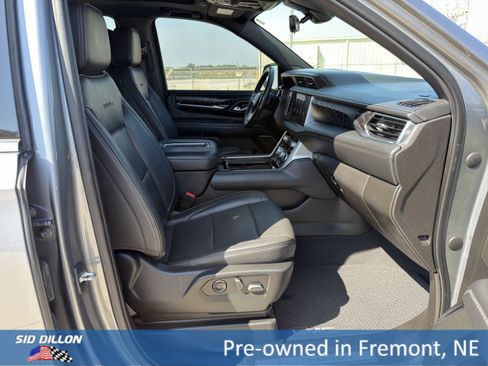 Used 2021 GMC Yukon Denali w/ Denali Ultimate Package AWD/4WD image 19