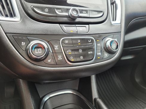 Used 2023 Chevrolet Malibu LT FWD image 27
