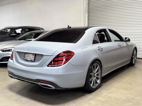 Used 2018 Mercedes-Benz S 560 Sedan image 5