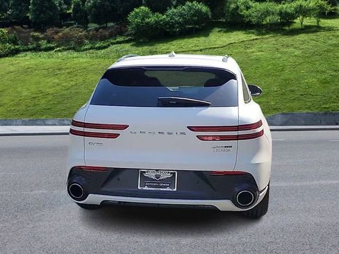 Used 2024 Genesis GV70 3.5T Sport w/ Sport Prestige Package image 7