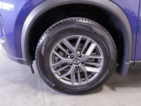 Used 2023 Nissan Rogue S image 10