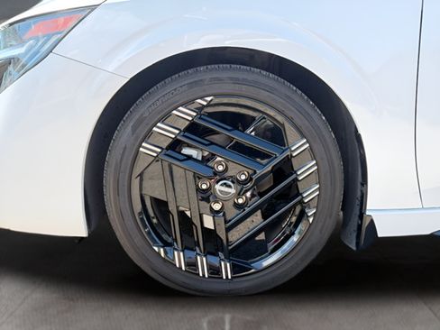 Certified 2026 Nissan Sentra SR w/ Floor Mat Package FWD image 12