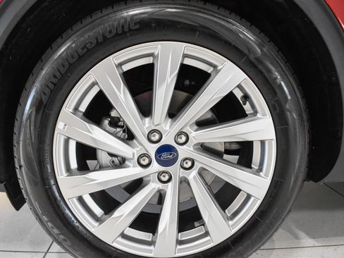 Used 2021 Ford Escape Titanium w/ Titanium Elite Package AWD/4WD image 10