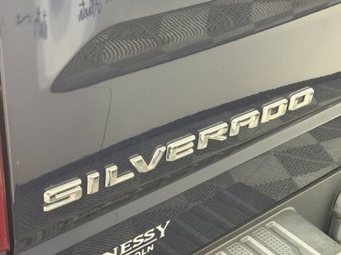 Used 2020 Chevrolet Silverado 1500 LT w/ All-Star Edition AWD/4WD image 24