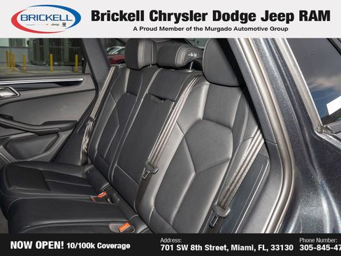 Used 2024 Porsche Macan image 17