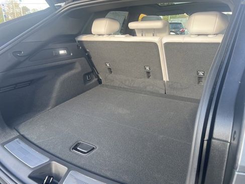 New 2024 Cadillac Lyriq Luxury image 40