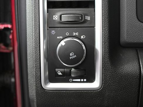 Used 2018 RAM 1500 Big Horn AWD/4WD image 24