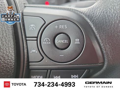 Used 2025 Toyota Corolla LE image 28