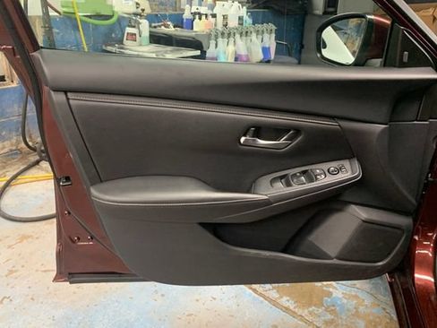 Used 2024 Nissan Sentra SV FWD image 11