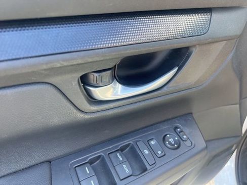 Used 2023 Honda CR-V EX image 9
