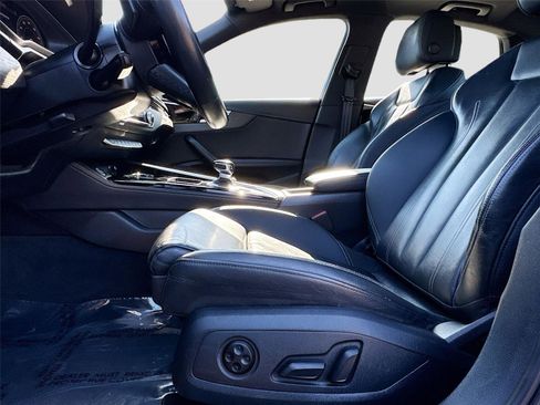 Used 2022 Audi A4 2.0T Premium Plus image 18