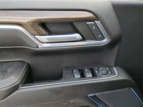 Used 2023 Chevrolet Silverado 1500 LT image 17