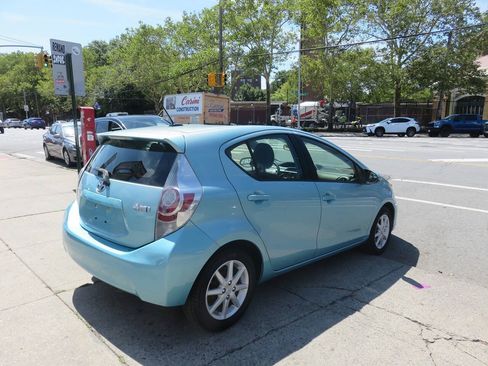 Used 2014 Toyota Prius C Four FWD image 4