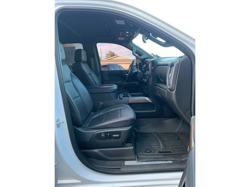 Used 2022 Chevrolet Silverado 3500 High Country w/ Safety Package II image 12