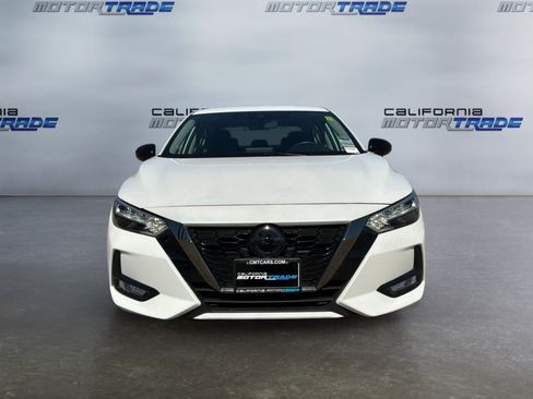 Used 2023 Nissan Sentra SR w/ Electronics Package FWD image 2