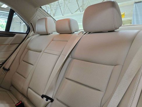 Certified 2016 Mercedes-Benz E 350 Sedan image 18