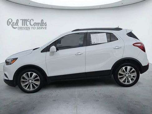 Used 2020 Buick Encore Preferred FWD image 2
