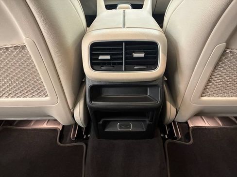 Used 2025 Mercedes-Benz GLE 350 4MATIC image 19