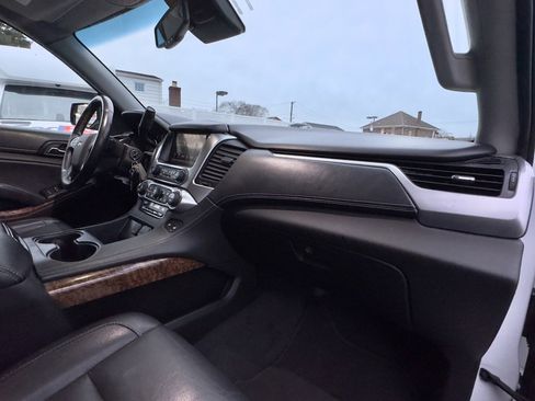 Used 2019 Chevrolet Tahoe LT image 19