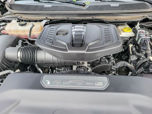 Used 2024 Jeep Wagoneer L 4WD w/ Premium Group I image 25