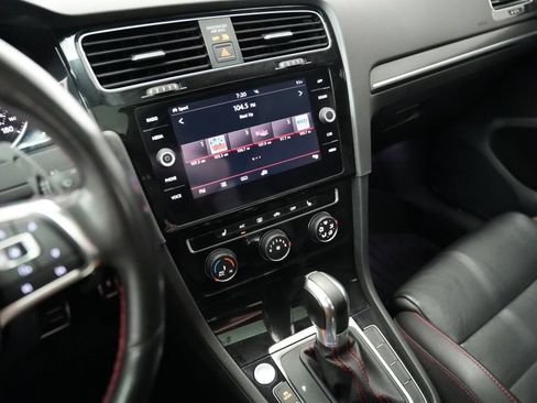 Used 2018 Volkswagen GTI SE w/ SE Leather Package FWD image 18