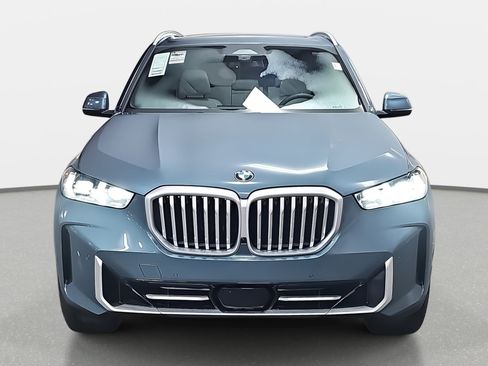 New 2026 BMW X5 xDrive40i w/ Climate Comfort Package image 2