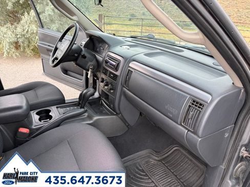 Used 2004 Jeep Grand Cherokee Laredo w/ Convenience Group AWD/4WD image 32