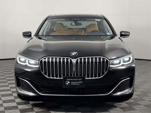 Used 2022 BMW 750i xDrive image 6