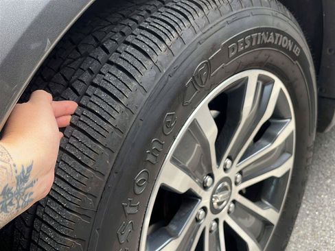 Used 2019 Nissan Armada SL w/ Premium Package AWD/4WD image 13