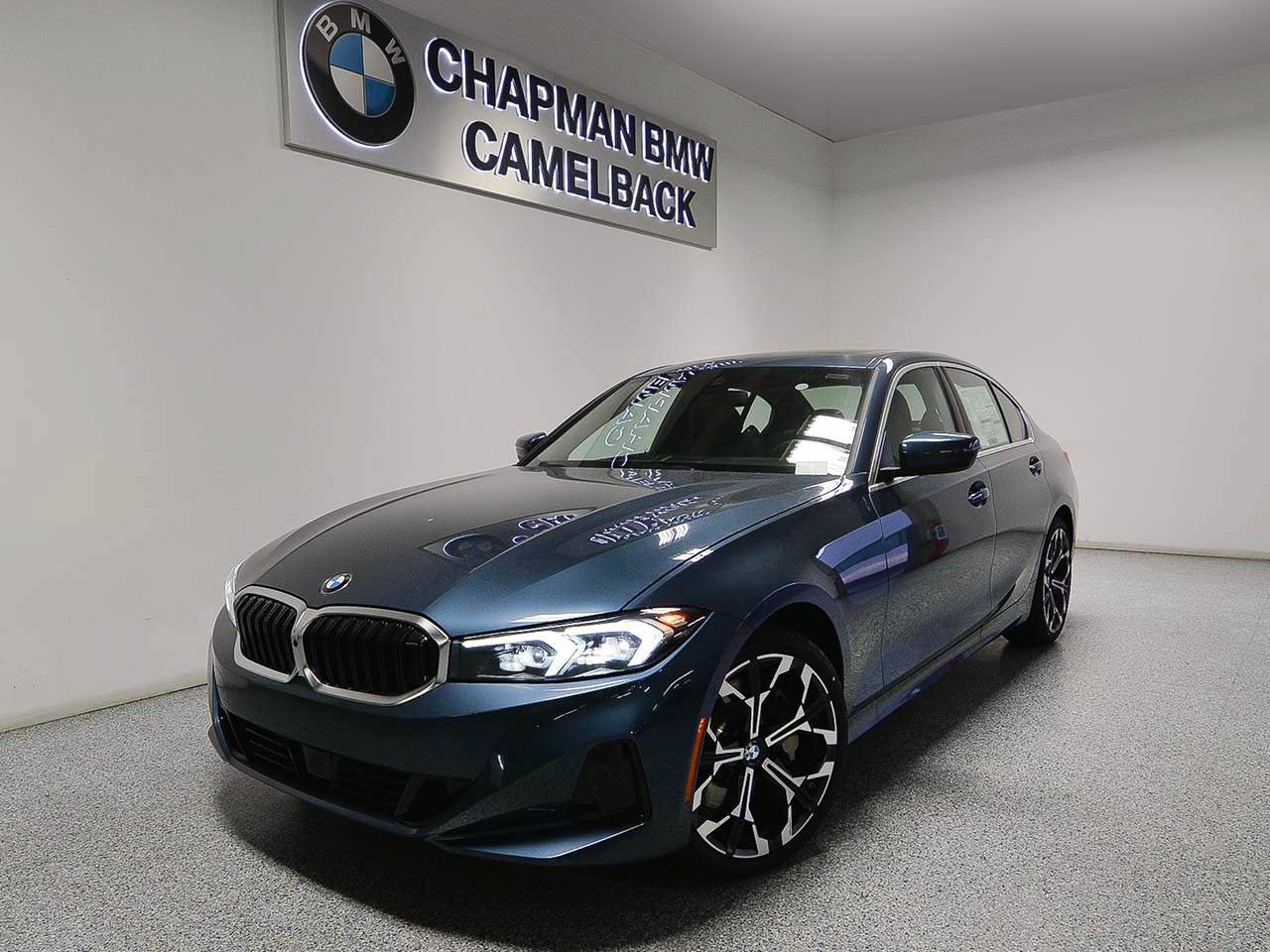 Used 2026 BMW 330i Sedan w/ Premium Package RWD image 1