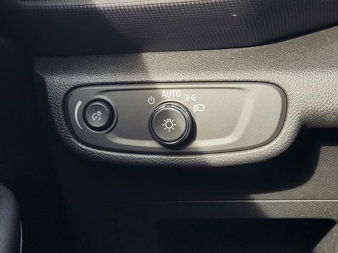 Used 2022 Chevrolet TrailBlazer LS image 23