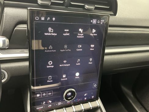 Certified 2025 GMC Terrain Elevation image 19