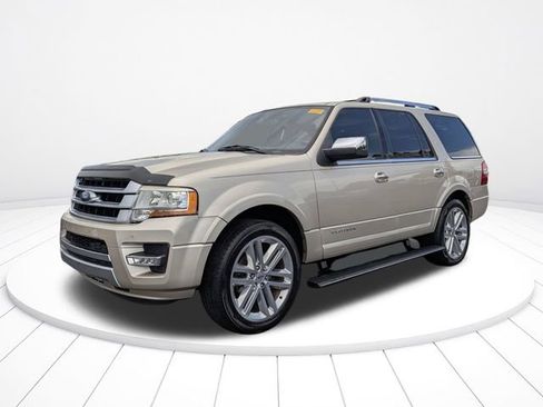 Used 2017 Ford Expedition Platinum RWD image 7