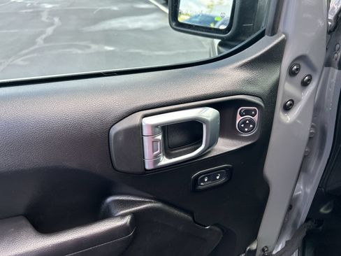 Used 2021 Jeep Wrangler Unlimited Sport AWD/4WD image 20