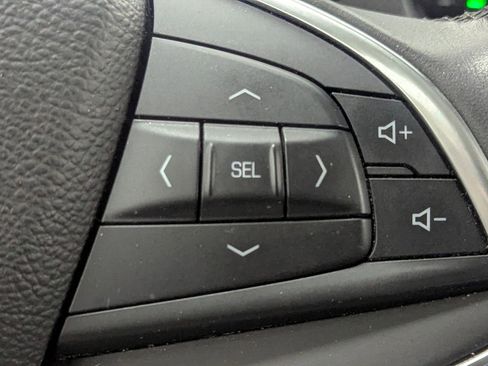 Used 2017 Cadillac XT5 Luxury w/ Driver Awareness Package image 26