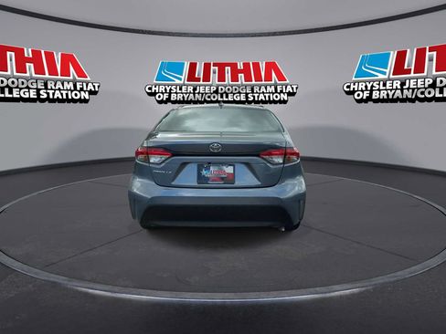 Used 2026 Toyota Corolla LE FWD image 7