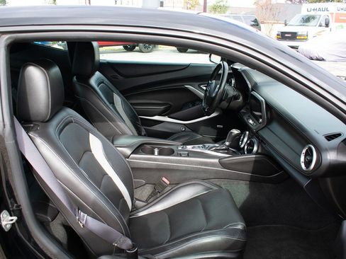 Used 2016 Chevrolet Camaro LT image 37
