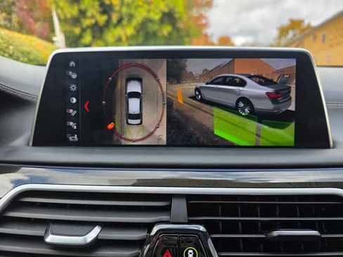 Used 2019 BMW 750i xDrive w/ Executive Package image 36