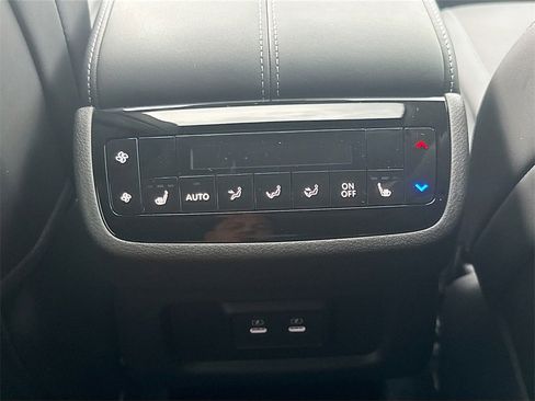 Used 2026 INFINITI QX60 Luxe w/ Cargo Package image 28